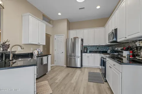 662 Meadowbrook Lane NW Calabash NC 28467