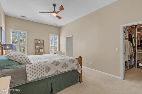 662 Meadowbrook Lane NW Calabash NC 28467