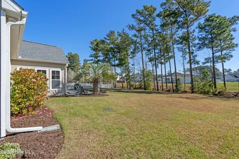 662 Meadowbrook Lane NW Calabash NC 28467