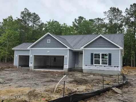 3003 Tucker Hill Drive Grimesland NC 27837