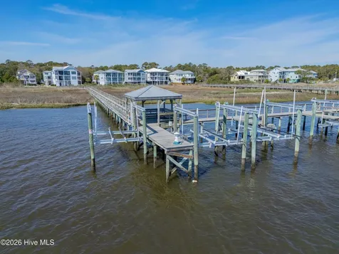 913 Salt Spray Lane Wilmington NC 28409