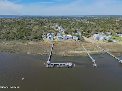 913 Salt Spray Lane Wilmington NC 28409