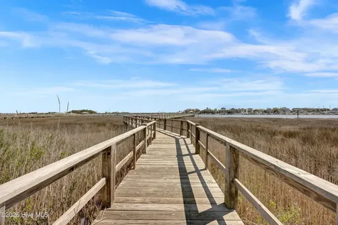 913 Salt Spray Lane Wilmington NC 28409