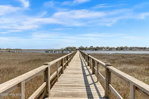 913 Salt Spray Lane Wilmington NC 28409