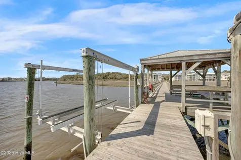 913 Salt Spray Lane Wilmington NC 28409