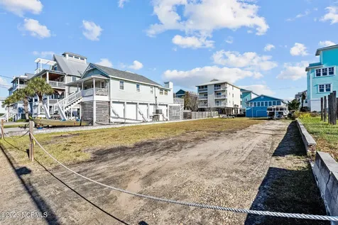 906 Canal Drive Carolina Beach NC 28428