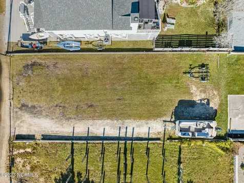 906 Canal Drive Carolina Beach NC 28428