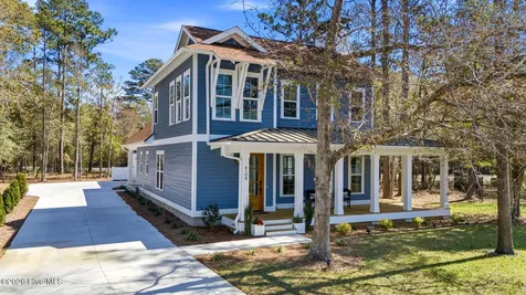 6108 Harbor Oaks Drive Southport NC 28461