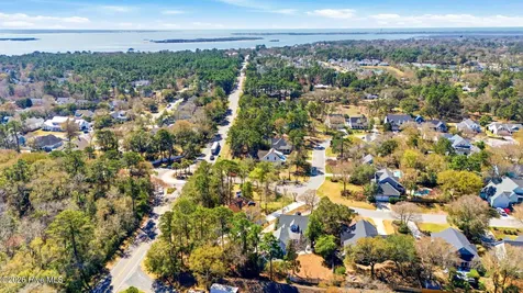 6108 Harbor Oaks Drive Southport NC 28461