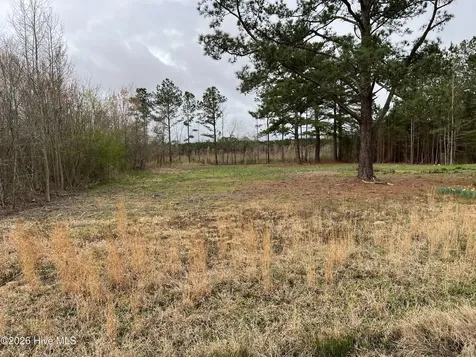 4804 Nc Highway 102 Ayden NC 28513