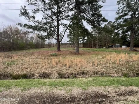 4804 Nc Highway 102 Ayden NC 28513