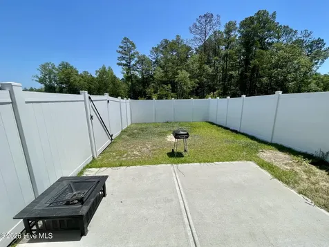 3178 Edgehill Drive Navassa NC 28451