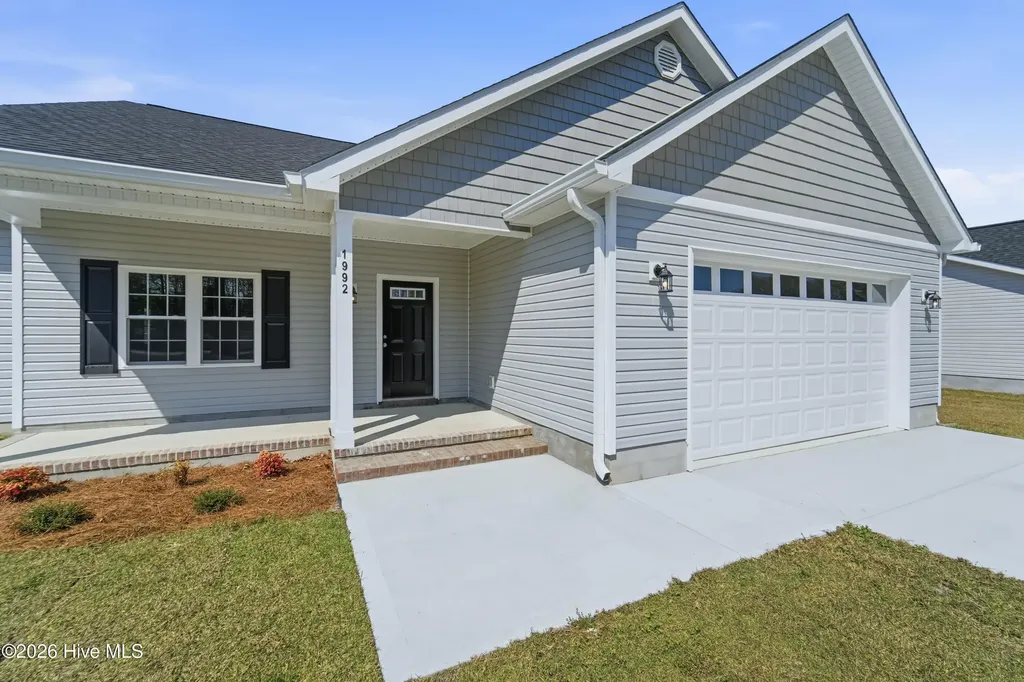 1992 Catherine Lake Road Richlands NC 28574