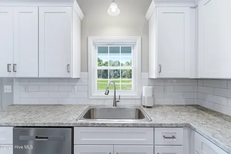 1992 Catherine Lake Road Richlands NC 28574