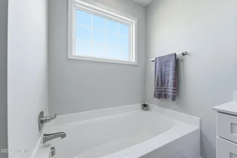 1992 Catherine Lake Road Richlands NC 28574