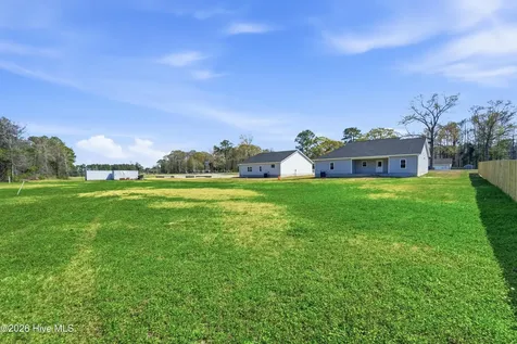 1992 Catherine Lake Road Richlands NC 28574
