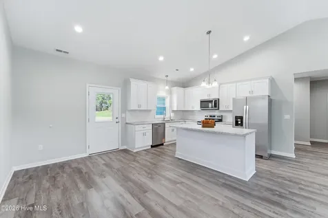 1992 Catherine Lake Road Richlands NC 28574