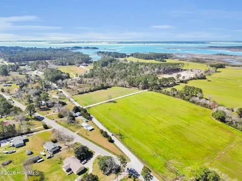 1873 Highway 101 Beaufort NC 28516