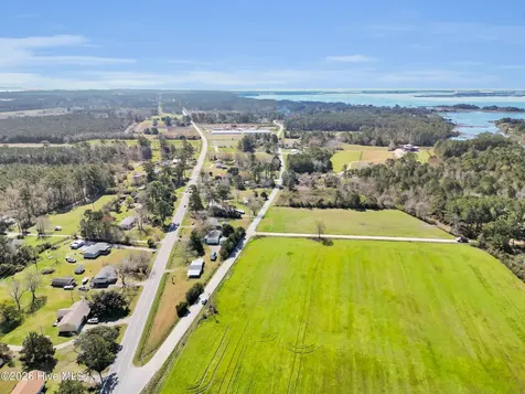 1873 Highway 101 Beaufort NC 28516