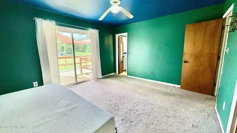 32 Arrowhead Drive Hubert NC 28539