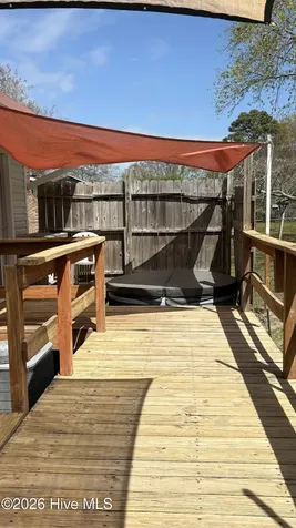 32 Arrowhead Drive Hubert NC 28539