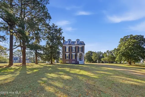 101 Benbury Drive Edenton NC 27932