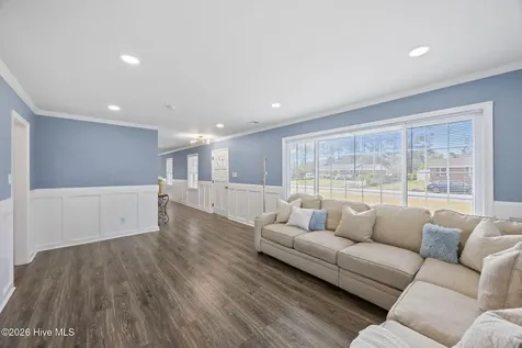 2406 N Hills Drive New Bern NC 28562