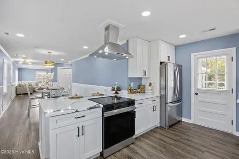 2406 N Hills Drive New Bern NC 28562