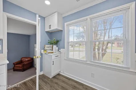 2406 N Hills Drive New Bern NC 28562