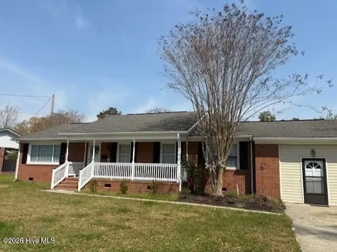 2406 N Hills Drive New Bern NC 28562
