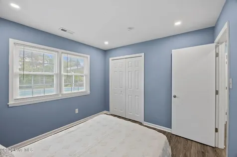 2406 N Hills Drive New Bern NC 28562