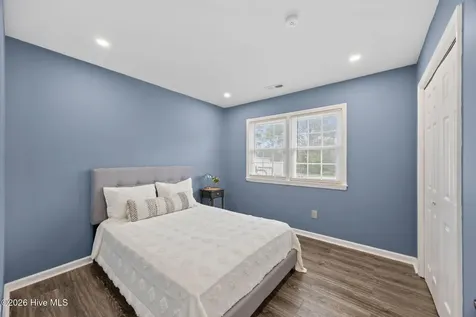 2406 N Hills Drive New Bern NC 28562