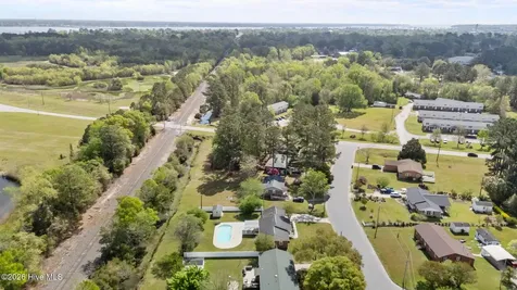 2406 N Hills Drive New Bern NC 28562