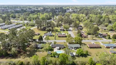 2406 N Hills Drive New Bern NC 28562
