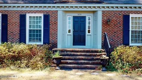 808 E Beechtree Drive Nashville NC 27856
