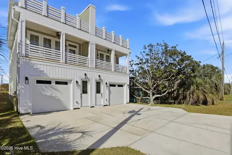 122 Dow Avenue Kure Beach NC 28449