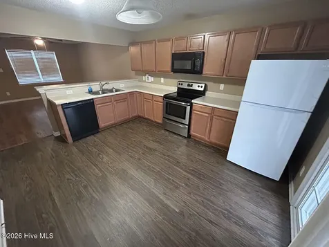 2005 Banister Loop Jacksonville NC 28546