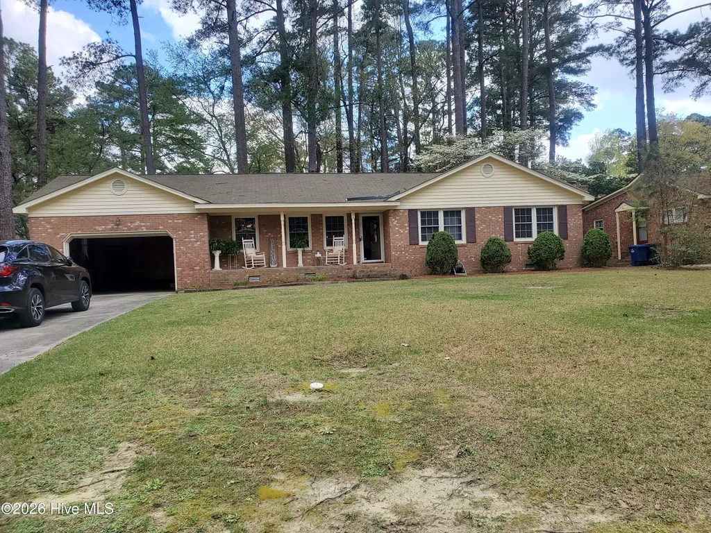206 Staffordshire Road Greenville NC 27834