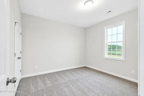 1229 Inner Banks Lane Jacksonville NC 28546