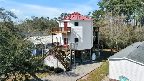 233 NE 75th Street Oak Island NC 28465