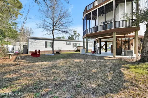 233 NE 75th Street Oak Island NC 28465