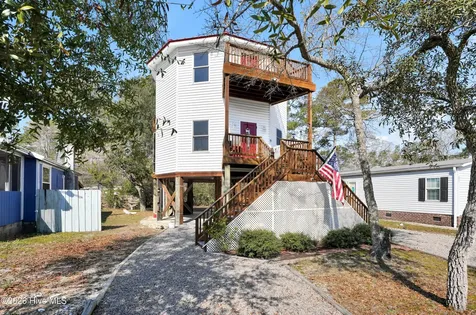 233 NE 75th Street Oak Island NC 28465