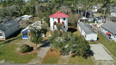 233 NE 75th Street Oak Island NC 28465
