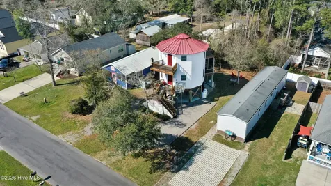 233 NE 75th Street Oak Island NC 28465
