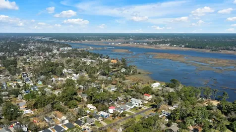 233 NE 75th Street Oak Island NC 28465