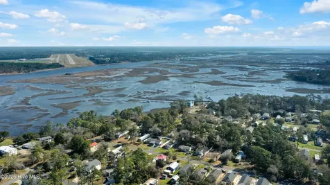 233 NE 75th Street Oak Island NC 28465