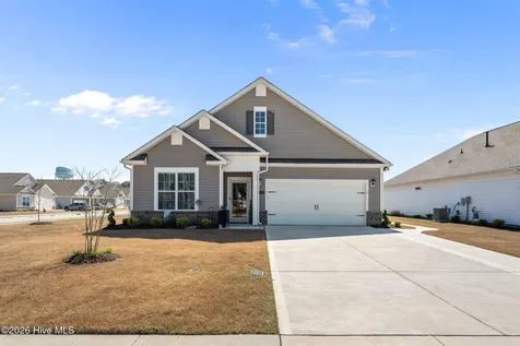 2001 Alizarin Lane New Bern NC 28562