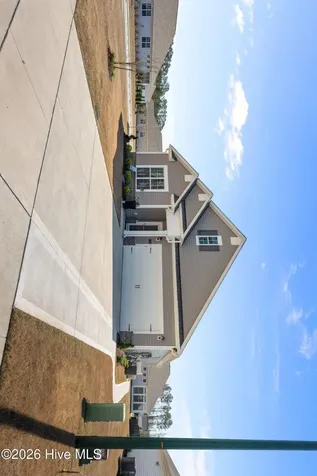 2001 Alizarin Lane New Bern NC 28562