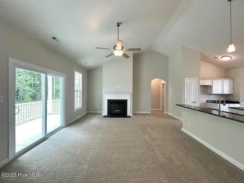 1231 Inner Banks Lane Jacksonville NC 28546