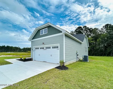 1231 Inner Banks Lane Jacksonville NC 28546